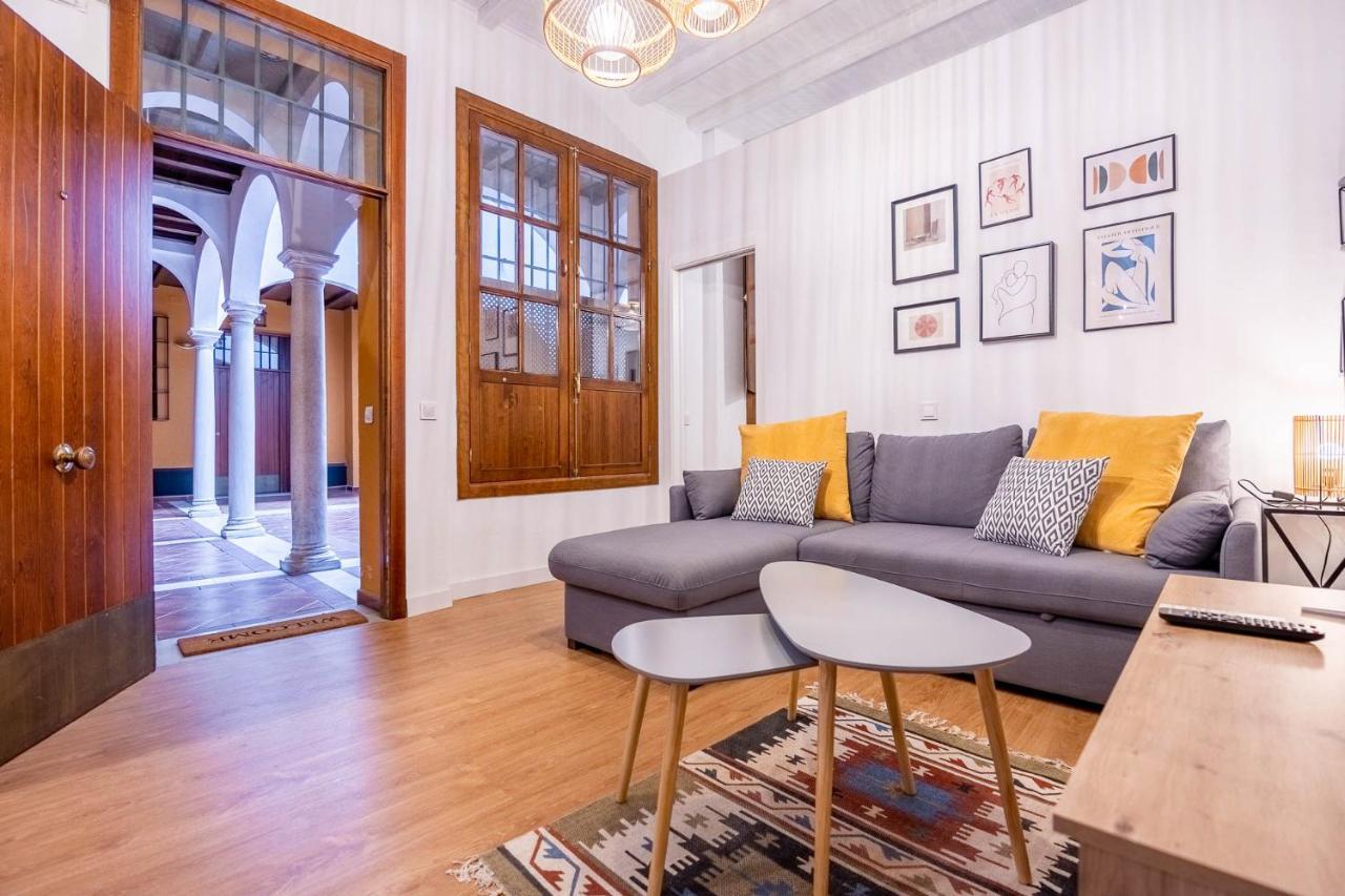 Palacios Malaver Suite Home Seville Exterior photo